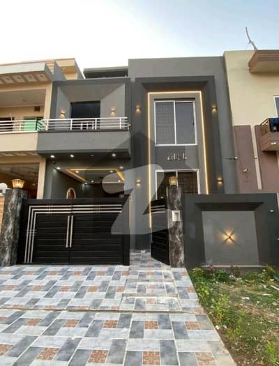 سٹی ہاؤسنگ سوسائٹی گوجرانوالہ میں 4 کمروں کا 5 مرلہ مکان 1.9 کروڑ میں برائے فروخت۔