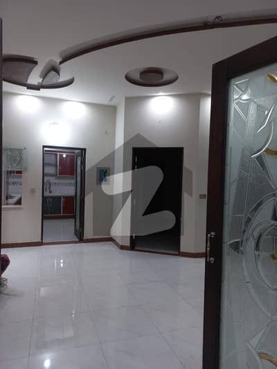 جوہر ٹاؤن فیز 2 - بلاک آر1 جوہر ٹاؤن فیز 2,جوہر ٹاؤن,لاہور میں 1 کمرے کا 5 مرلہ زیریں پورشن 60.0 ہزار میں کرایہ پر دستیاب ہے۔