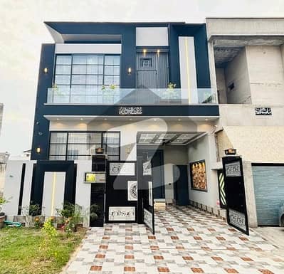 Prime Location Citi Housing Society 5 Marla House Up For sale