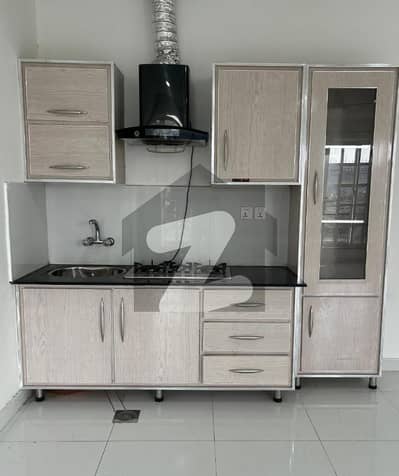 01 BEDROOM LUXURY UNFURNISHED APARTMENT AVAILABLE FOR RENT AT GULBERG GREEN ISLAMABAD