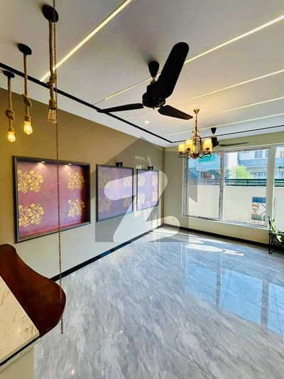 4 MARLA LUXURY HOUSE AVAILABLE FOR RENT