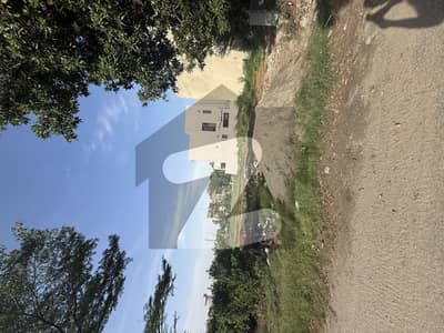 10 Marla Next to Corner