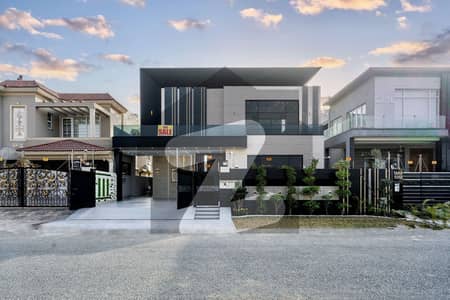 ڈی ایچ اے فیز 7 - بلاک وائے فیز 7,ڈیفنس (ڈی ایچ اے),لاہور میں 5 کمروں کا 1 کنال مکان 8.55 کروڑ میں برائے فروخت۔