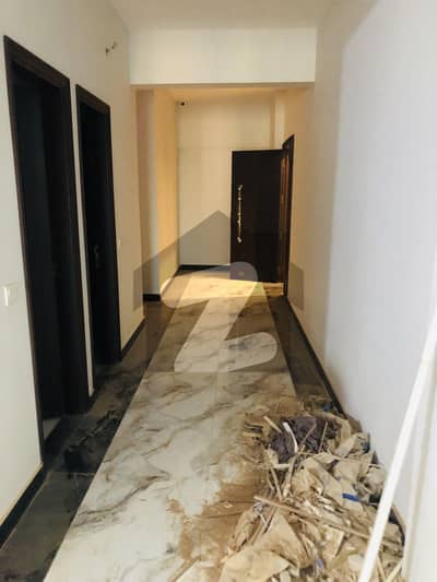 Brand New Luxurious 4 Bedrooms Apartment For Rent With Servant Quarter And All Modern Amenities