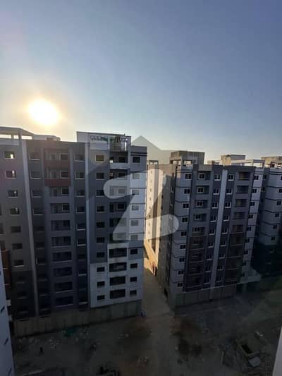 سکیم 33 کراچی میں 2 کمروں کا 5 مرلہ فلیٹ 1.5 کروڑ میں برائے فروخت۔