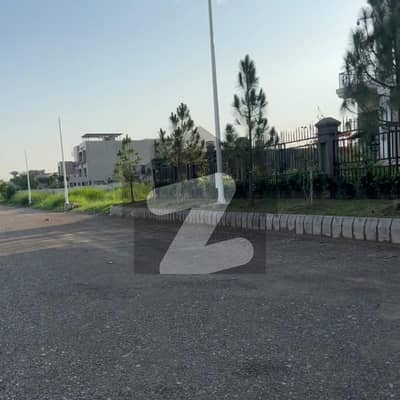 گلبرگ گرینز - ایگزیکٹو بلاک گلبرگ گرینز,گلبرگ,اسلام آباد میں 5 کنال رہائشی پلاٹ 9.0 کروڑ میں برائے فروخت۔