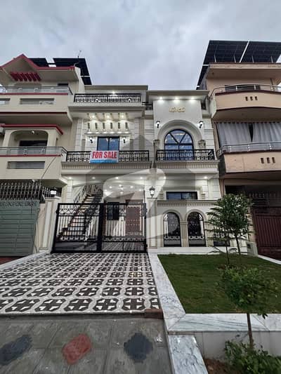 BRAND NEW 5 MARLA 70Ft HOUSE FOR SALE