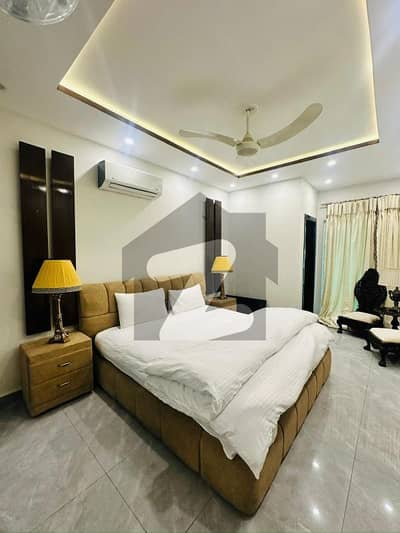 In 1 Kanal 1 Bedroom With Attach Bathroom