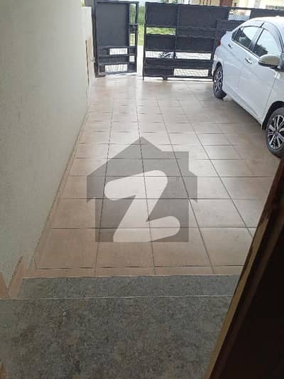 ڈی ۔ 12/4 ڈی ۔ 12,اسلام آباد میں 3 کمروں کا 11 مرلہ بالائی پورشن 1.5 لاکھ میں کرایہ پر دستیاب ہے۔