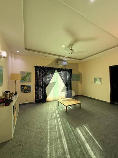 ڈی ایچ اے فیز 6 - بلاک ایف فیز 6,ڈیفنس (ڈی ایچ اے),لاہور میں 6 کمروں کا 1 کنال مکان 8.75 کروڑ میں برائے فروخت۔