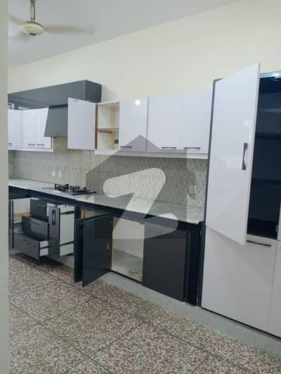 جی ۔ 9 اسلام آباد میں 3 کمروں کا 14 مرلہ زیریں پورشن 1.2 لاکھ میں کرایہ پر دستیاب ہے۔