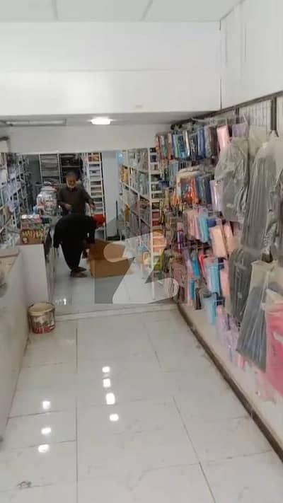 گلستانِِ جوہر ۔ بلاک 12 گلستانِ جوہر,کراچی میں 1 کمرے کا 2 مرلہ دکان 1.2 لاکھ میں کرایہ پر دستیاب ہے۔