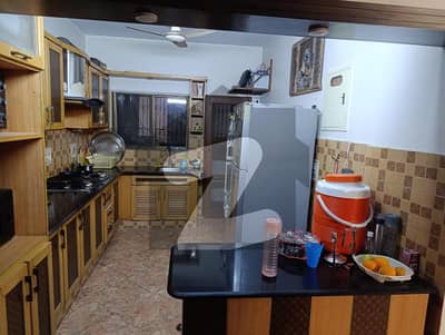 Spacious 3 Bed DD Apartment | 1900 Sq Ft | East Open | 2nd Floor