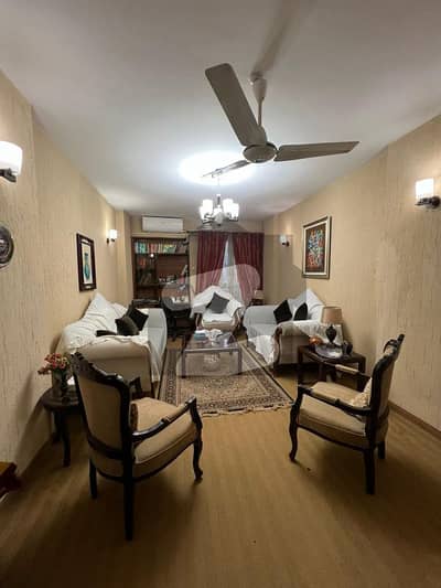 Beautiful 3-Bedroom West open Apartment with Lift and all Facilities