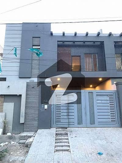 ایس ایم سی ایچ ایس ۔ سندھی مسلم سوسائٹی جمشید ٹاؤن,کراچی میں 8 مرلہ دفتر 3.75 لاکھ میں کرایہ پر دستیاب ہے۔