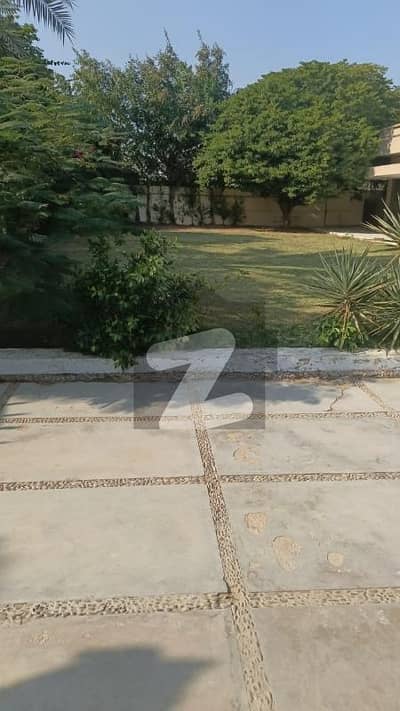 ڈی ایچ اے فیز 5 ڈی ایچ اے ڈیفینس,کراچی میں 5 کمروں کا 2 کنال مکان 23.0 کروڑ میں برائے فروخت۔