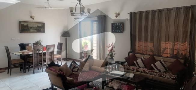 عسکری 14 راولپنڈی میں 3 کمروں کا 10 مرلہ فلیٹ 3.15 کروڑ میں برائے فروخت۔