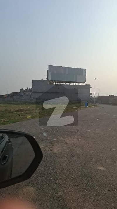 ZEEE Marketing Offers 5 Marla Near to Park & Main Road In DHA Phase 6 E Block Ever Best Location Available