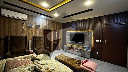 Brand New House Of 400 Sqyd In Rs. 147000000 west open corner