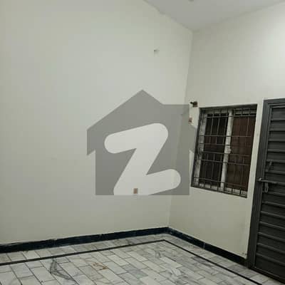 ارباب کاٹیجز ورسک روڈ,پشاور میں 2 کمروں کا 3 مرلہ زیریں پورشن 28.0 ہزار میں کرایہ پر دستیاب ہے۔