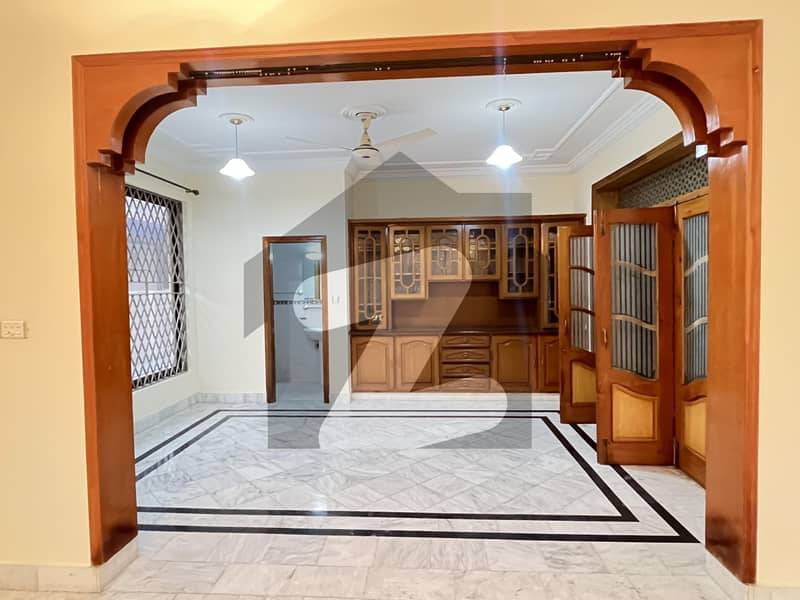 5 Bed Full House Available For Rent 5 Bed Full House Available For Rent