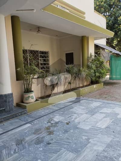 15.5 Marla House Available For Rent