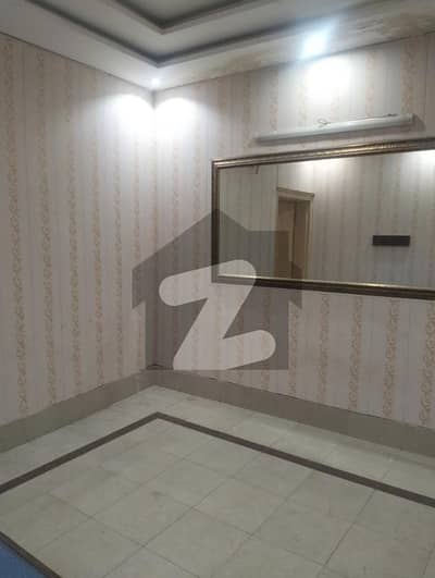 علامہ اقبال ٹاؤن لاہور میں 1 کمرے کا 3 مرلہ زیریں پورشن 32.0 ہزار میں کرایہ پر دستیاب ہے۔