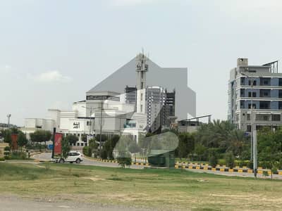 فیصل ٹاؤن فیز 1 فیصل ٹاؤن - ایف ۔ 18,اسلام آباد میں 8 مرلہ رہائشی پلاٹ 1.6 کروڑ میں برائے فروخت۔