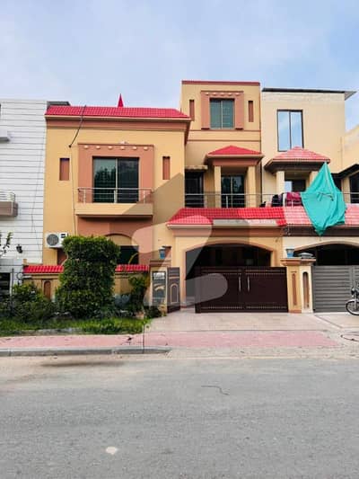 5 Marla Used House For Sale in Phase-1, Eastern Block With All Facilities