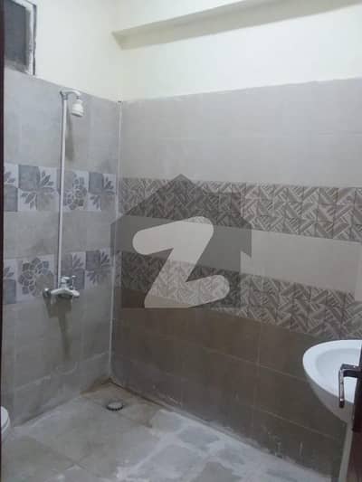 گلستانِ جوہر کراچی میں 3 کمروں کا 10 مرلہ زیریں پورشن 88.0 ہزار میں کرایہ پر دستیاب ہے۔