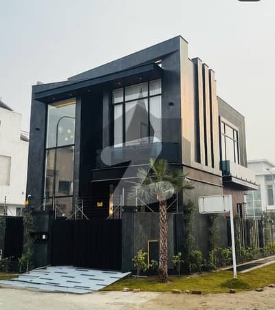 5 Marla Luxury Fully Furnished Available For Rent In DHA 9 Town