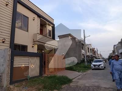 گارڈن ٹاؤن فیز 3 گارڈن ٹاؤن,گوجرانوالہ میں 4 کمروں کا 5 مرلہ مکان 2.25 کروڑ میں برائے فروخت۔ گارڈن ٹاؤن فیز 3 گارڈن ٹاؤن,گوجرانوالہ میں 4 کمروں کا 5 مرلہ مکان 2.25 کروڑ میں برائے فروخت۔