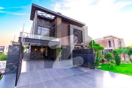 ڈی ایچ اے فیز 7 - بلاک ایکس فیز 7,ڈیفنس (ڈی ایچ اے),لاہور میں 5 کمروں کا 1 کنال مکان 6.72 کروڑ میں برائے فروخت۔