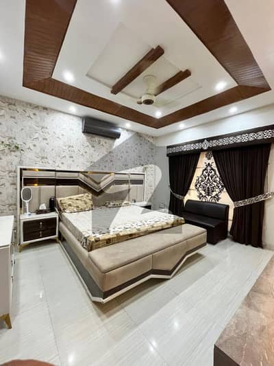 بحریہ ٹاؤن سیکٹر B بحریہ ٹاؤن,لاہور میں 4 کمروں کا 10 مرلہ مکان 3.5 کروڑ میں برائے فروخت۔