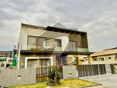 1 Kanal House With Premium Drawing Room With Imported Furniture