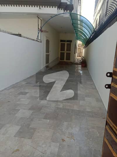 کلفٹن ۔ بلاک 2 کلفٹن,کراچی میں 3 کمروں کا 11 مرلہ زیریں پورشن 2.25 لاکھ میں کرایہ پر دستیاب ہے۔