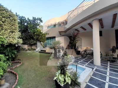 3 Kanal House Available For Rent In The Heart Of Lahore (Gulberg 3)