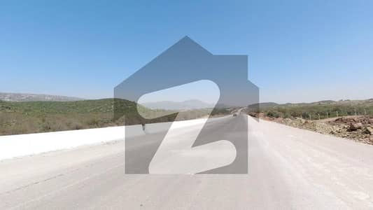 سی پندرہ اسلام آباد میں 1 کنال رہائشی پلاٹ 3.4 کروڑ میں برائے فروخت۔