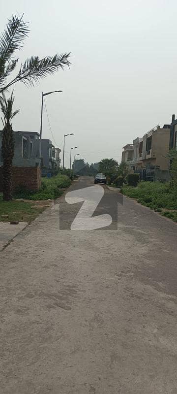 1 Kanal Plot For Sale In Banker Avenue Housing Society Lahore