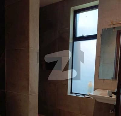 ڈی ۔ 12 اسلام آباد میں 3 کمروں کا 10 مرلہ بالائی پورشن 1.6 لاکھ میں کرایہ پر دستیاب ہے۔