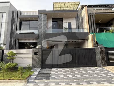 2275 sqft Beautyfull House for Sale in Bismillah Housing Scheme