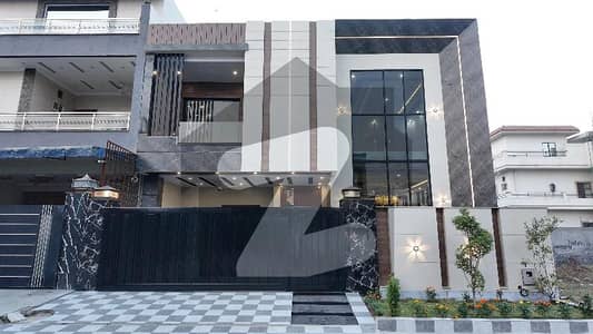 Prominently-Located Good Location House Available In Bismillah Housing Scheme For sale