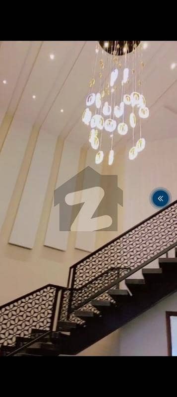 ایم ڈی اے کو - آپریٹو ہاؤسنگ سکیم ملتان میں 6 کمروں کا 1 کنال مکان 8.0 کروڑ میں برائے فروخت۔