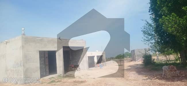 چک 97 اربی جوھل لاہور ۔ شیخوپورہ ۔ فیصل آباد روڈ,فیصل آباد میں 200 کنال زرعی زمین 10.0 کروڑ میں برائے فروخت۔