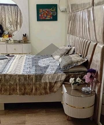 Corner Upper Portion Of 300 Square Yards Is Available In Contemporary Neighborhood Of Gulshan-e-Iqbal Town