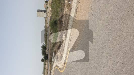 1000 YARDS PLOT WEST SCALE VIEW ALL AROUND RAPID CONSTRUCTION MASJID CLUBS PETROL STATION RESTAURANTS SCHOOLS IN THE ADJOINING VICINITY