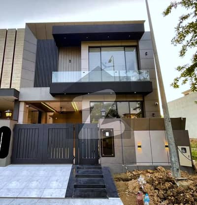 پارک ویو سٹی لاہور میں 3 کمروں کا 5 مرلہ مکان 1.35 کروڑ میں برائے فروخت۔ پارک ویو سٹی لاہور میں 3 کمروں کا 5 مرلہ مکان 1.35 کروڑ میں برائے فروخت۔