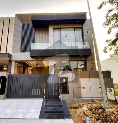 پارک ویو سٹی لاہور میں 3 کمروں کا 5 مرلہ مکان 1.35 کروڑ میں برائے فروخت۔