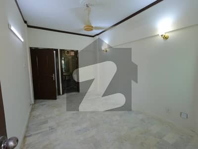 900 Square Feet Flat In Badar Commercial Area Is Available For sale