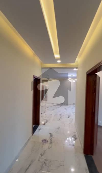 Facing Lak 3 Bed Room Apartments For Sale in Askari 11